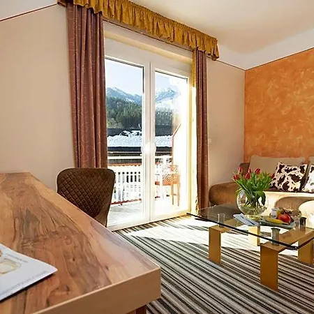 Pogoeriacherhof Szálloda Latschach ober dem Faakersee