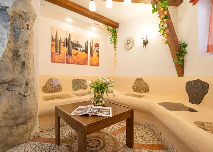 ホテル Pogoeriacherhof Latschach ober dem Faakersee