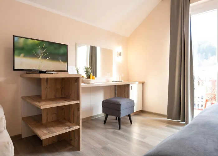 Pogoeriacherhof ホテル Latschach ober dem Faakersee